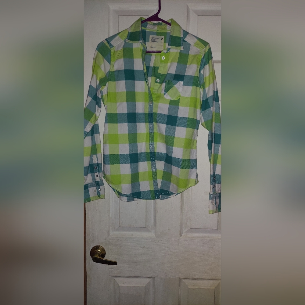 Womens long sleeve button up shirt